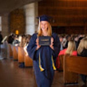 Meet your Posher, Caroline